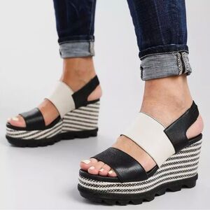 Sorel Joanie II Slingback Black and White Platform Wedge Sandals 9